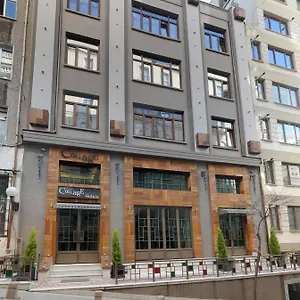Collage Pera Otel İstanbul